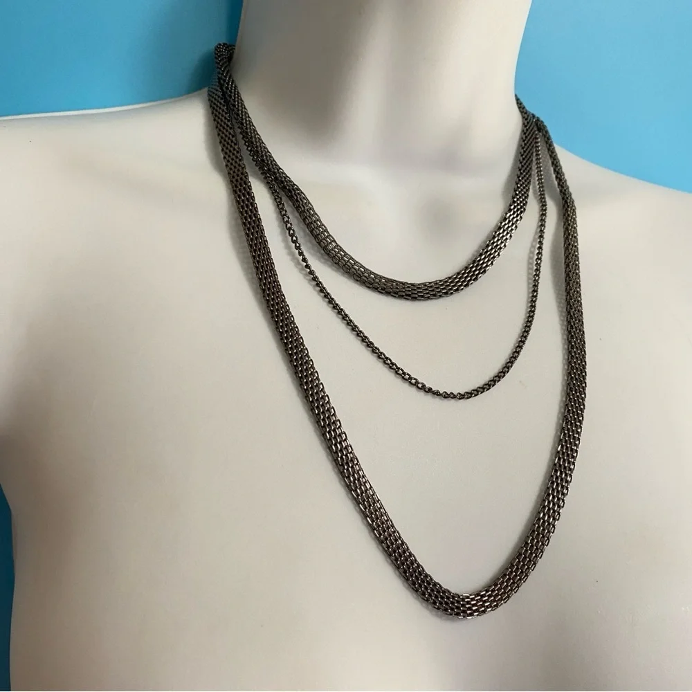 Black Mesh Flat Chain Triple Strand Necklace